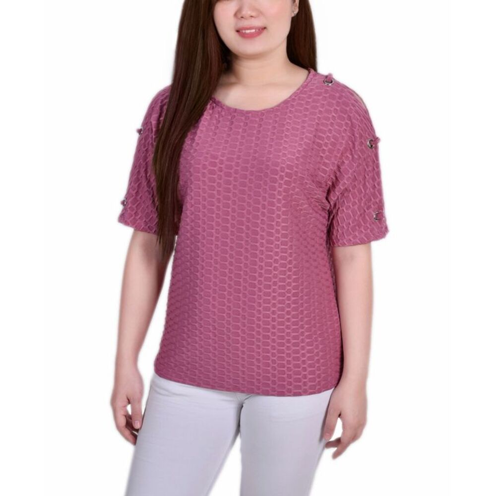 NY Collection Petite Short Sleeve Honeycomb Textured Grommet Top